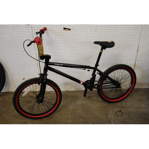 678 - PREMIUM STRAY BOYS BMX BIKE