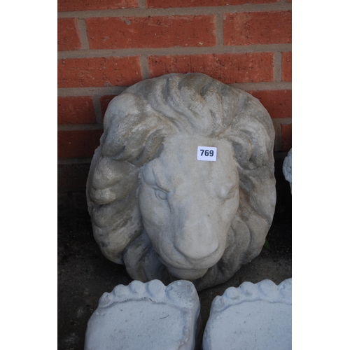 769 - LION MASK GARDEN ORNAMENT