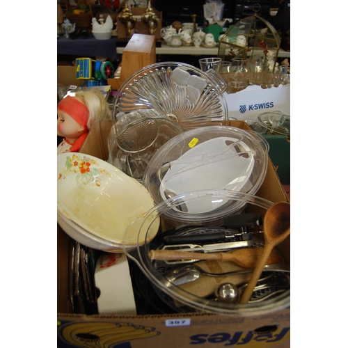 357 - BOX OF KITCHENWARE