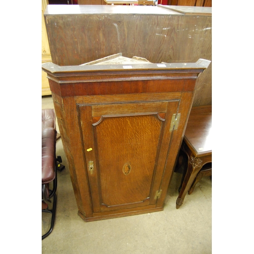 613 - GEORGIAN OAK CORNER CUPBOARD