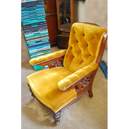 750 - LATE 19TH CENTURY MAHOGANY BUTTON BACK LIBRARY ARMCHAIR