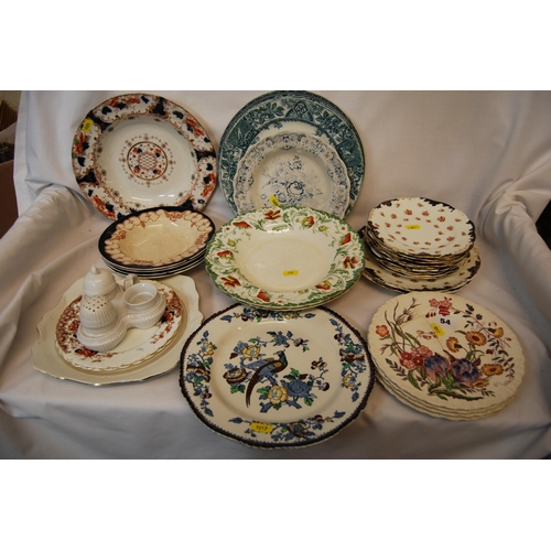 54 - 30 VARIOUS DECORATIVE PLATES & WHITE CHINA CRUET SET (A/F)