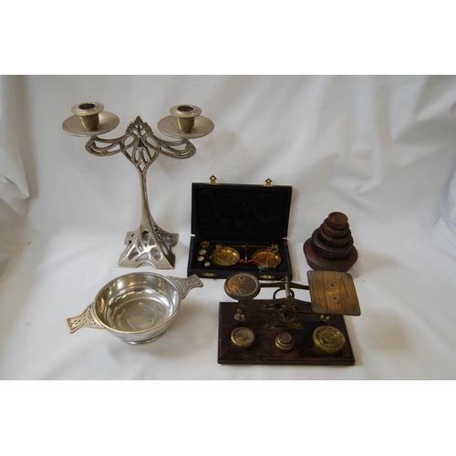 171 - SET OF BRASS POSTAL SCALES & WEIGHTS, APOTHECARY'S POCKET SCALES & WEIGHTS, 5 GRADUATED WEIGHTS, ART... 