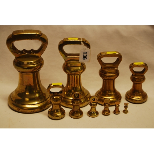 136 - SET OF 10 19TH CENTURY BRASS BELL WEIGHTS WEIGHING FROM 14lb TO ½oz