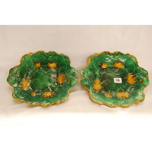 19 - PAIR OF 19TH CENTURY J ADAMS & CO MAJOLICA WATERLILY PLATES