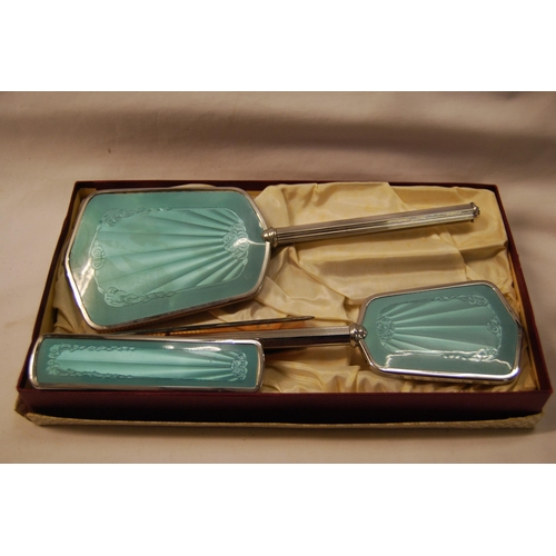 252 - VINTAGE 4 PIECE DRESSING TABLE SET