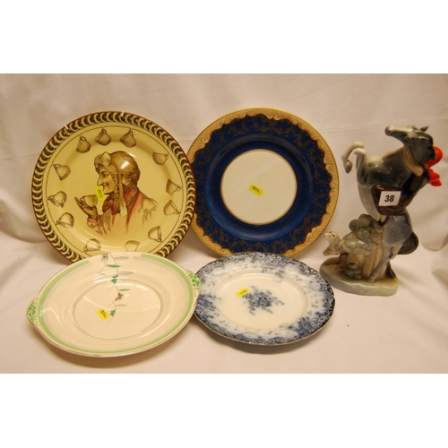 38 - CAMA PORCELAIN REARING HORSE & RIDER & 4 DECORATIVE PLATES