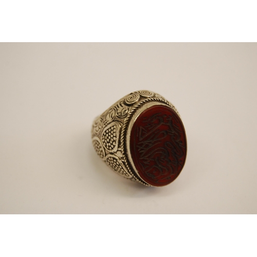 398 - INDIAN WHITE METAL SEAL RING