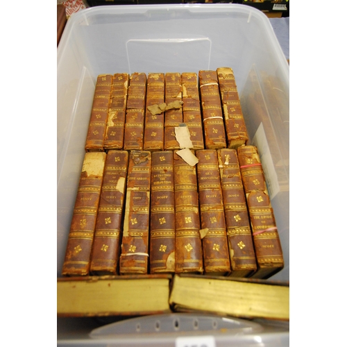 450 - 18 VOLUMES BY SIR WALTER SCOTT