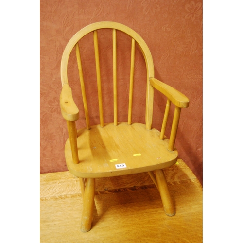 543 - CHILD'S BEECH HOOP & SPINDLE BACK ARMCHAIR