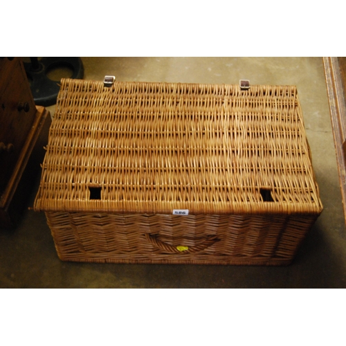 586 - CANE HAMPER