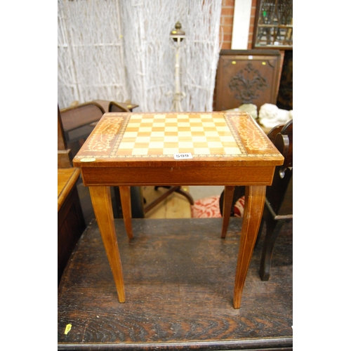 599 - RETRO MUSICAL GAMES TABLE WITH CHESS SET