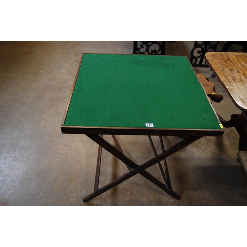 641 - FOLDING BRIDGE TABLE WITH GREEN BAISE TOP