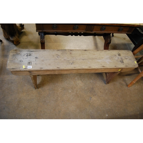 642 - VINTAGE PINE SCHOOL BENCH