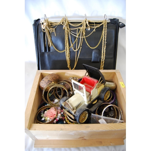 21 - QUANTITY OF JEWELLERY, ETC & CASE OF GILT METAL NECKLACES