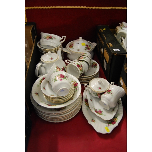 59 - CHODZIEZ WHITE & FLOWERED TEA & DINNER SERVICE (48 PIECES)