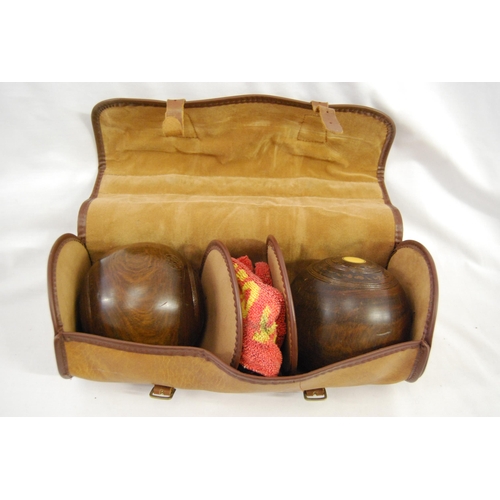 90 - PAIR OF WOODEN BOWLING WOODS IN CASE