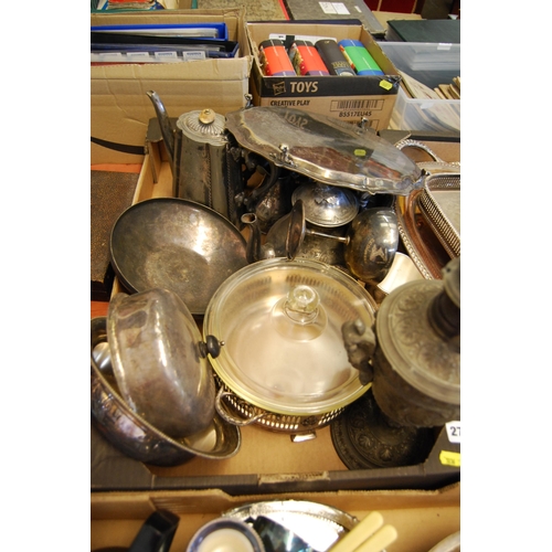 271 - QUANTITY OF SILVER PLATED WARE INCLUDING SALVER, MUFFIN DISH, CAST IRON OIL LAMP, ETC