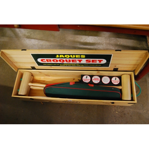 560 - JAQUES CROQUET SET IN PINE BOX (AS NEW)