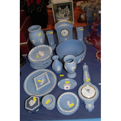 18 - 29 PIECES OF WEDGWOOD BLUE & WHITE JASPERWARE INCLUDING 12 PLATES, BANJO WALL CLOCK, FRUIT BOWL, ETC