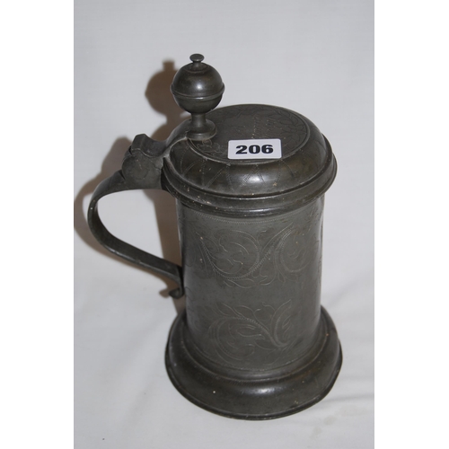 206 - 18TH CENTURY ENGRAVED PEWTER TANKARD WITH HINGED LID & BULBOUS THUMB PRESS ENGRAVED 