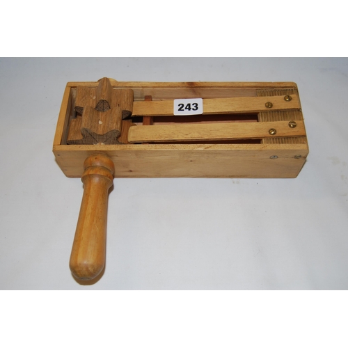 243 - PINE BIRD SCARER RATTLE