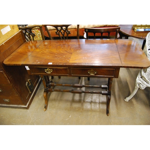 564 - MAHOGANY SOFA TABLE FITTED 2 DRAWERS, ON TRESTLE END SUPPORTS 127cm X 56cmX 75cm