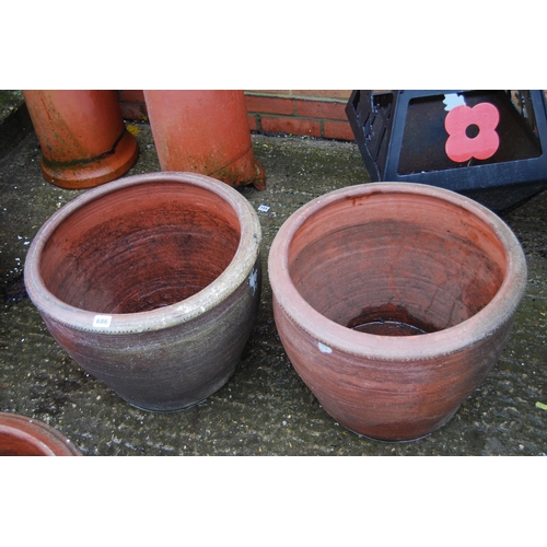 686 - PAIR OF TERRACOTTA PLANTERS (50cm DIAMETER X 40cm HEIGHT)