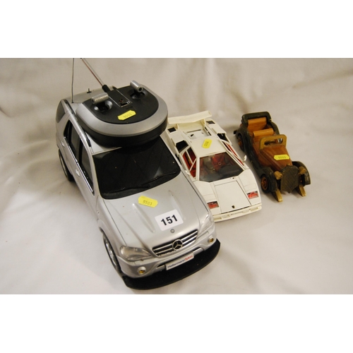 151 - REMOTE CONTROL CAR, BURANGO LAMBORGINI & WOODEN VINTAGE CAR