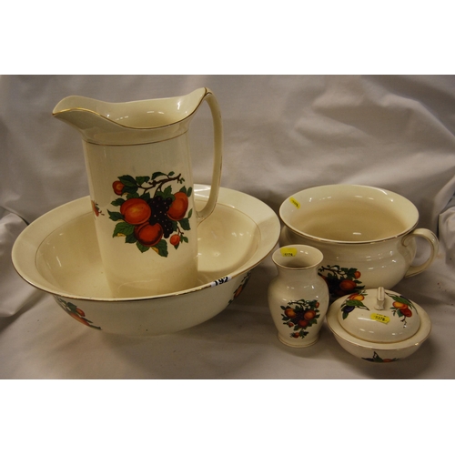 192 - ROYAL WINTON WARE FRUIT PATTERN TOILET SERVICE (6 PIECES)