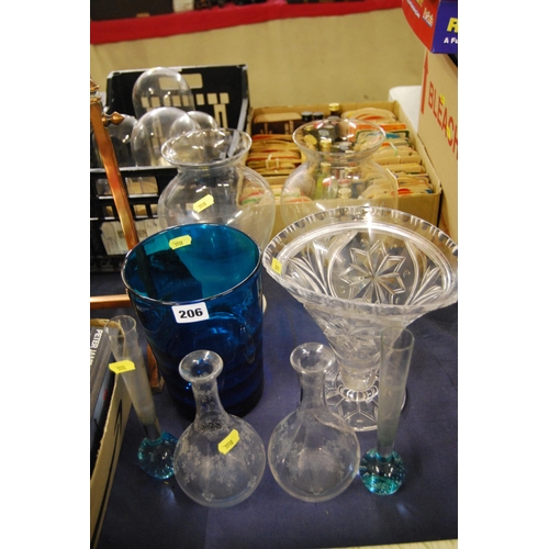 206 - QUANTITY OF GLASSWARE