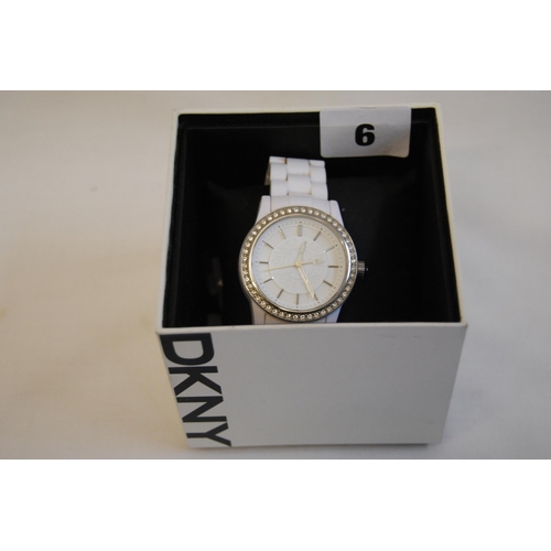 6 - DKNY WRISTWATCH