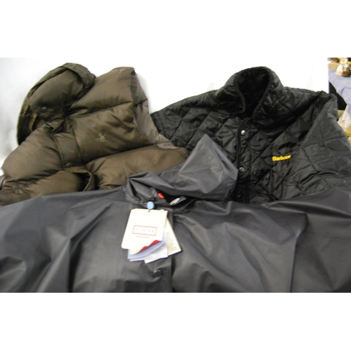 277 - LADIES QUITED COAT SIZE 34, RALPH LAUREN QUILTED POLO GILET (M) & HUNTER PONCHO