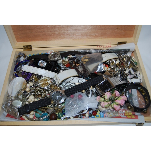 34 - QUANTITY OF WATCHES & JEWELLERY