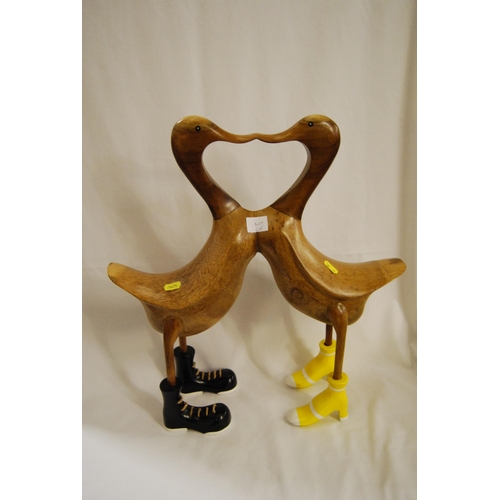 65 - PAIR OF CARVED WOOD KISSING DUCKS (26)