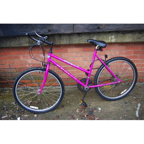 694 - PINK APOLLO PULSE BIKE P2300303644