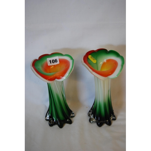 106 - PAIR OF MURANO STYLE JACK IN THE PULPIT GLASS VASES (19cm)