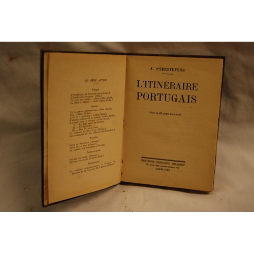 473 - 1 VOLUME HISTOIRE DE MARIE STUART BY M MIGNET 1854 & 1 VOLUME C'INTINERAIRE PORTUGAIS 1940