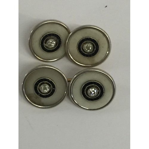 386 - PAIR OF 18ct GOLD & DIAMOND CUFFLINKS (10.5g)