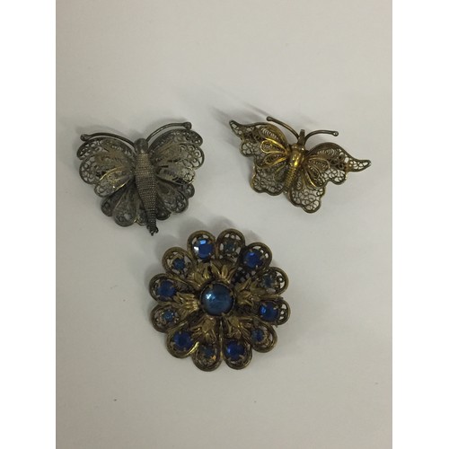 402 - 3 VINTAGE FILIGREE BROOCHES