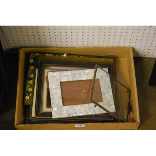 349 - QUANTITY OF PHOTOGRAPH & PICTURE FRAMES