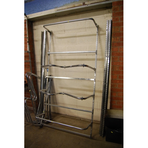 506 - 3 HEIGHT STEEL HANGING SHOP DISPLAY CLOTHES RAIL, ETC