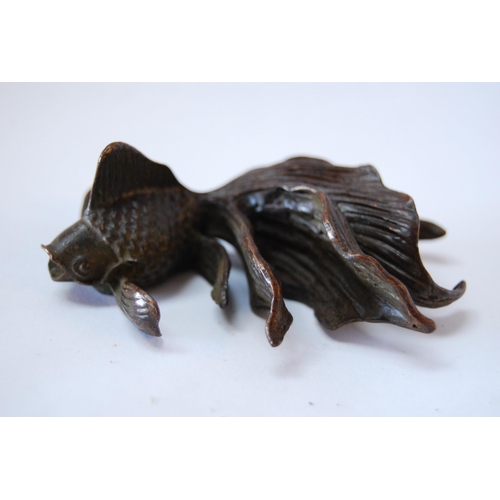 14 - MINIATURE BRONZE ANGEL FISH