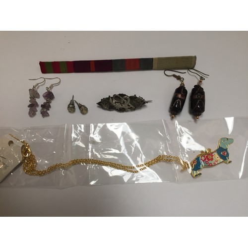 6 - 3 PAIRS OF EARRINGS, BROOCH, MILITARY RIBBON BAR