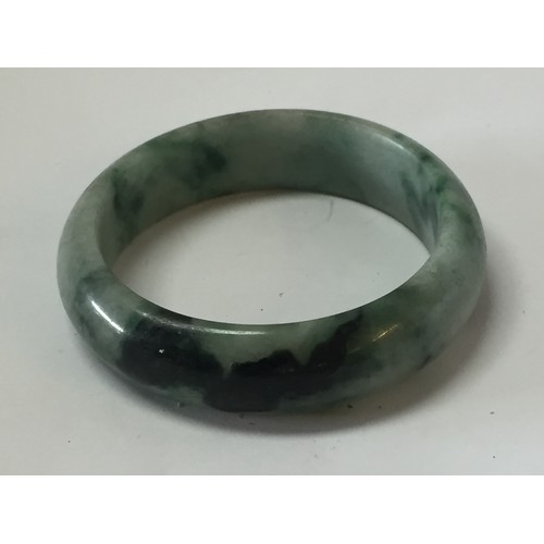 15 - JADE BANGLE