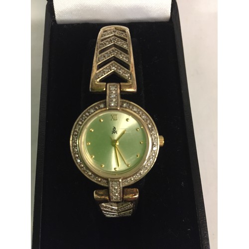 28 - DANBURY MINT LADIES DIAMOND WATCH SET 36 DIAMONDS