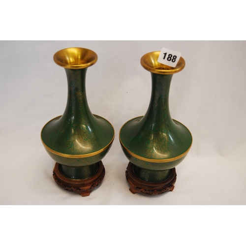 188 - PAIR OF CHINESE GREEN ENAMEL CLOISONNÉ VASES ON STANDS (20cm)
