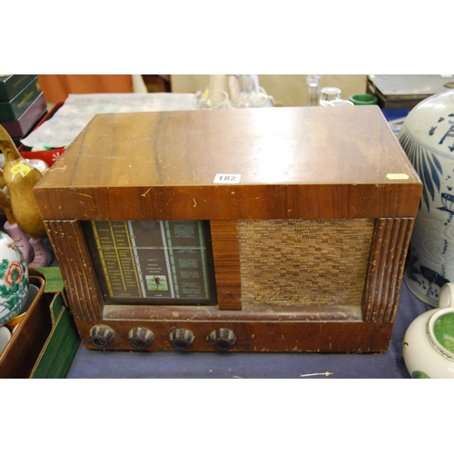 182 - OLD VINTAGE RADIO