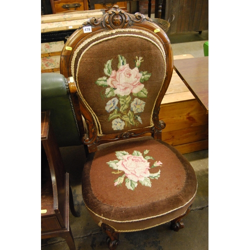 478 - VICTORIAN WALNUT SPOON BACK NURSING CHAIR WITH TAPESTRY SEAT & BACK ON CABRIOLE LEGS