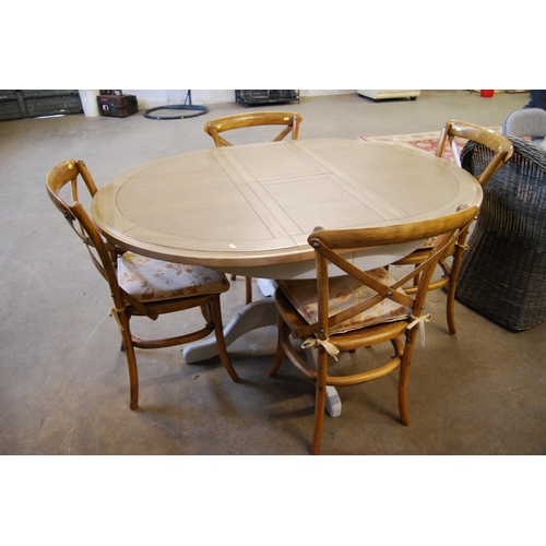 486 - MODERN OVAL OAK EXTENDING DINING TABLE & SET OF 4 BENTWOOD DINING CHAIRS